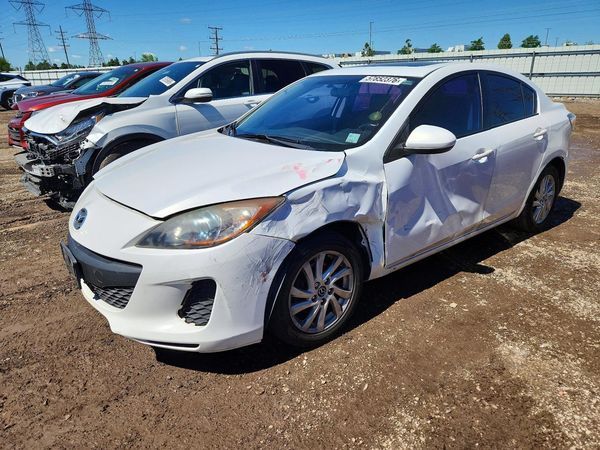 2013 MAZDA 3
