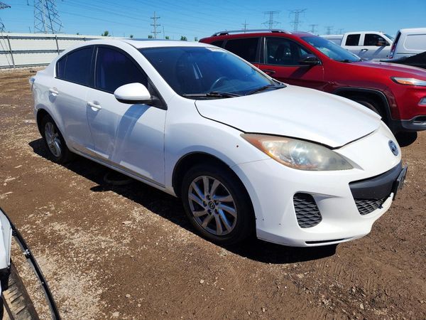 2013 MAZDA 3