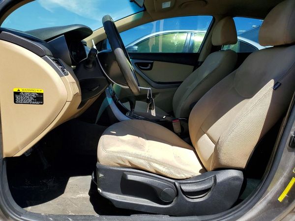 2013 HYUNDAI ELANTRA