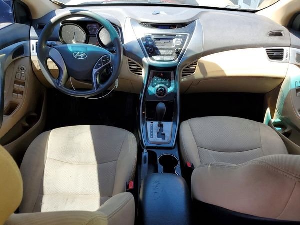 2013 HYUNDAI ELANTRA
