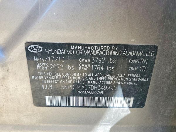 2013 HYUNDAI ELANTRA