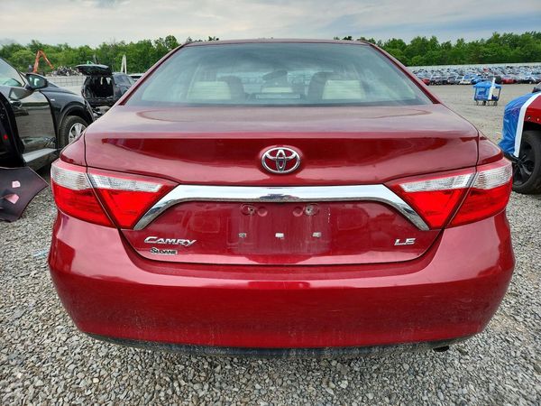 2016 TOYOTA CAMRY