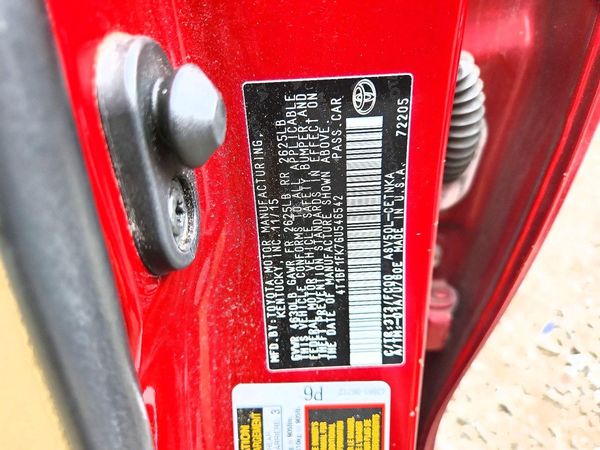 2016 TOYOTA CAMRY