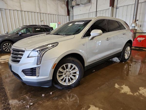2017 CADILLAC XT5