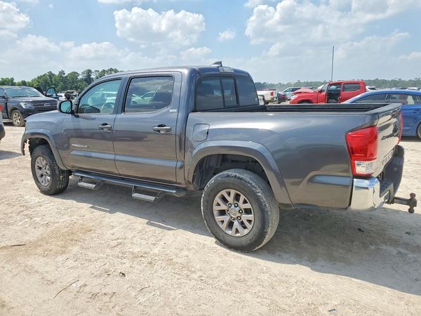 2017 TOYOTA TACOMA
