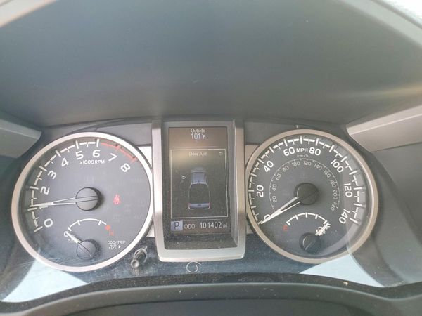 2017 TOYOTA TACOMA
