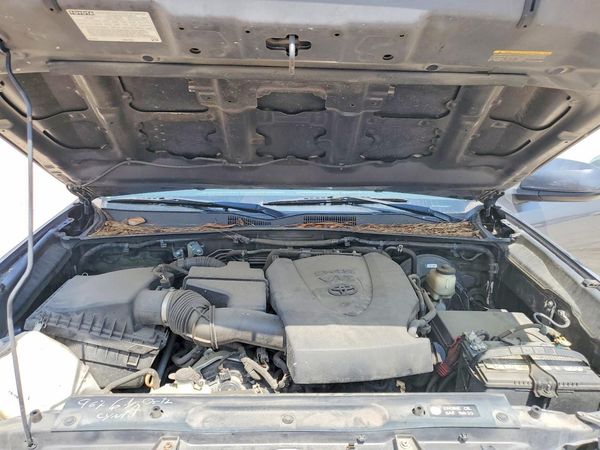 2017 TOYOTA TACOMA