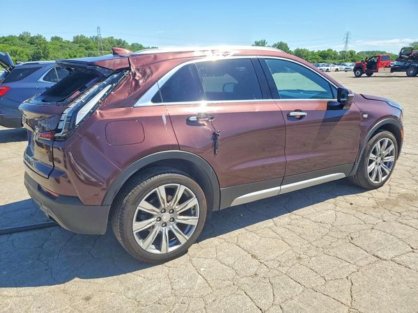 2023 CADILLAC XT4 Premium Luxury