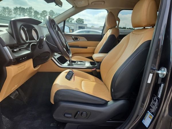 2024 KIA CARNIVAL