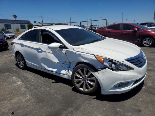 2013 HYUNDAI SONATA