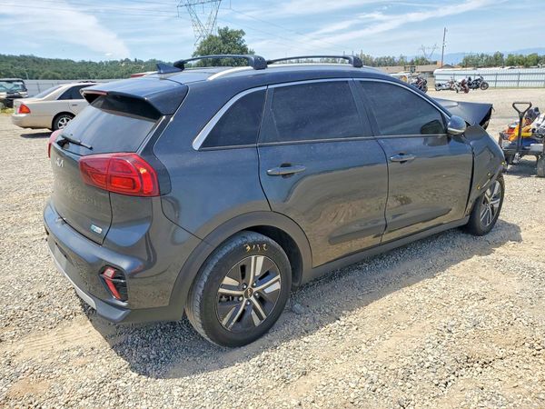 2022 KIA NIRO