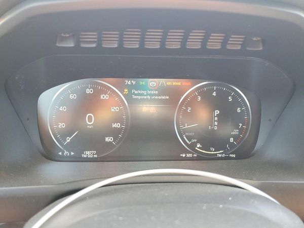 2016 VOLVO XC90 SV42 Momentum