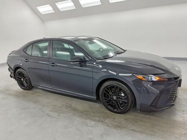 2026 TOYOTA CAMRY