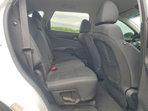 2019 KIA SORENTO L, LX, S