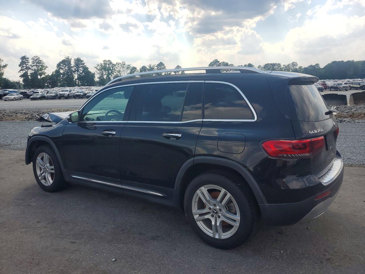 2021 MERCEDES-BENZ GLB GLB250