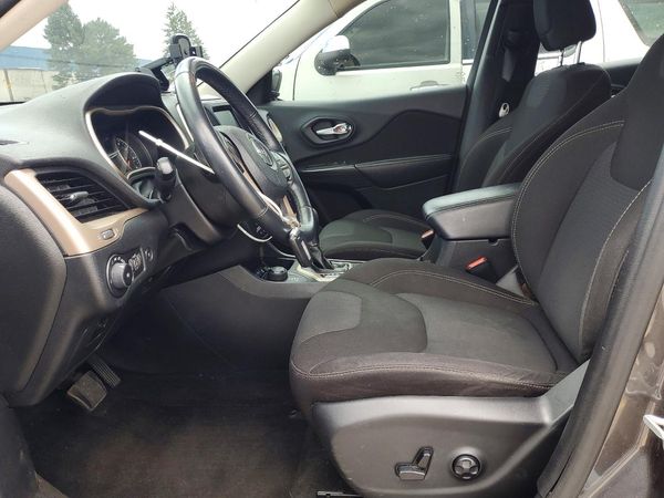 2015 JEEP CHEROKEE LATITUDE 4X4