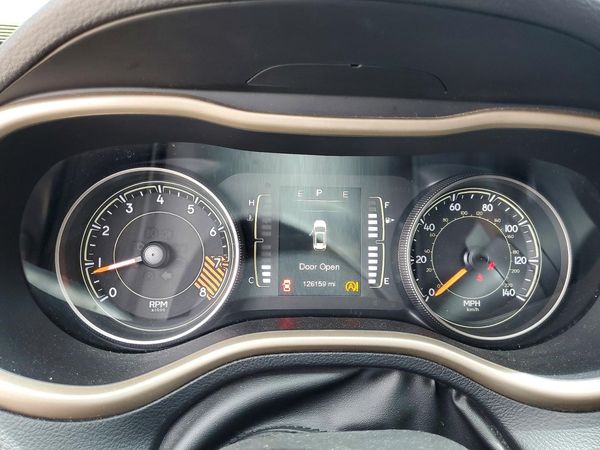 2015 JEEP CHEROKEE LATITUDE 4X4