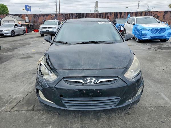 2013 HYUNDAI ACCENT
