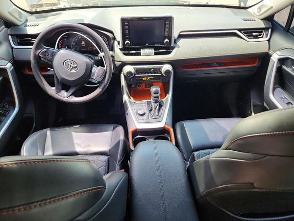 2019 TOYOTA RAV4