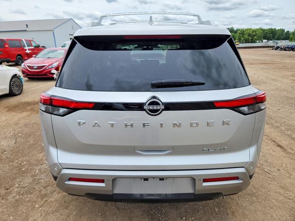 2024 NISSAN PATHFINDER SL