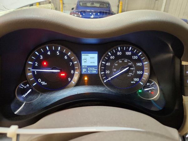 2015 INFINITI Q70