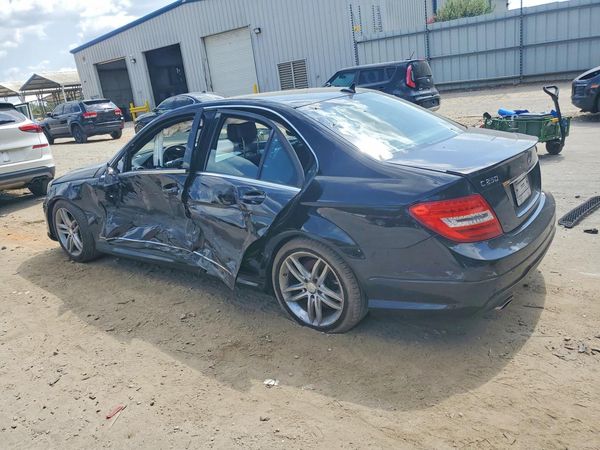2013 MERCEDES-BENZ C