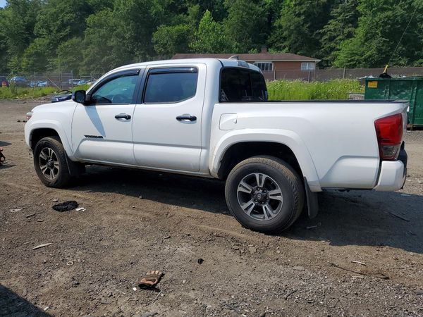 2017 TOYOTA TACOMA