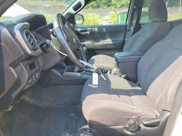 2017 TOYOTA TACOMA