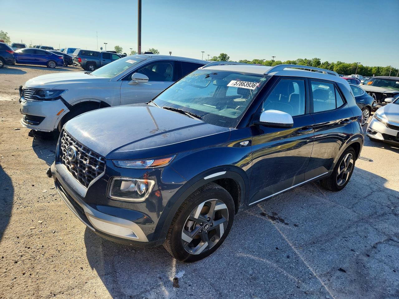 2026 HYUNDAI VENUE SEL, SEL w/ 2-Tone Roof