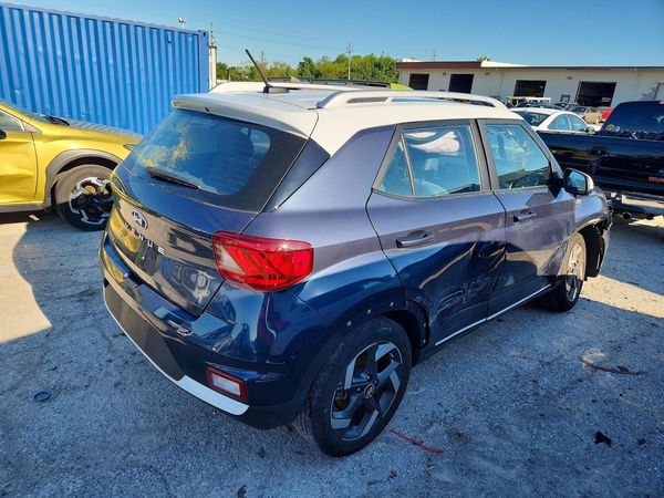 2026 HYUNDAI VENUE SEL, SEL w/ 2-Tone Roof