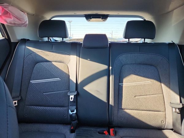 2026 HYUNDAI VENUE SEL, SEL w/ 2-Tone Roof