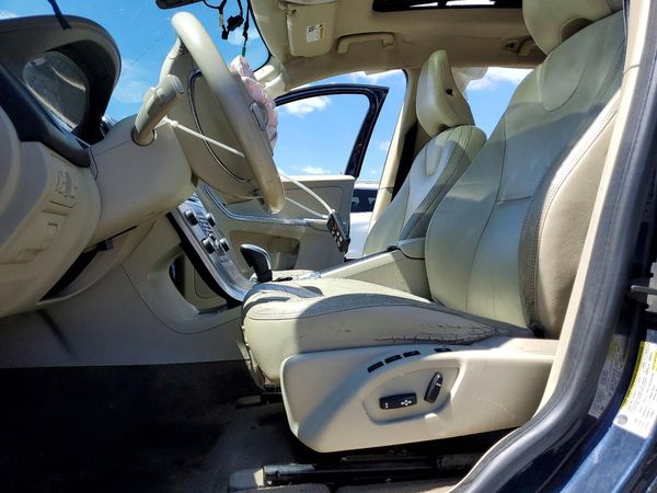 2013 VOLVO XC60