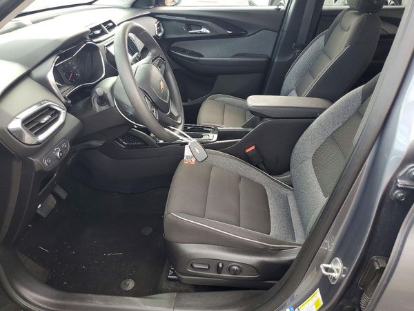2021 CHEVROLET TRAILBLAZE LT — DENT