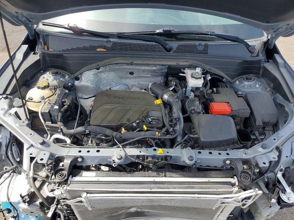 2021 CHEVROLET TRAILBLAZE LT — Engine bay
