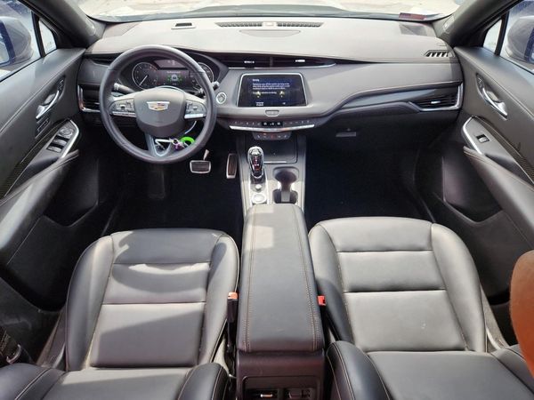 2023 CADILLAC XT4 Sport