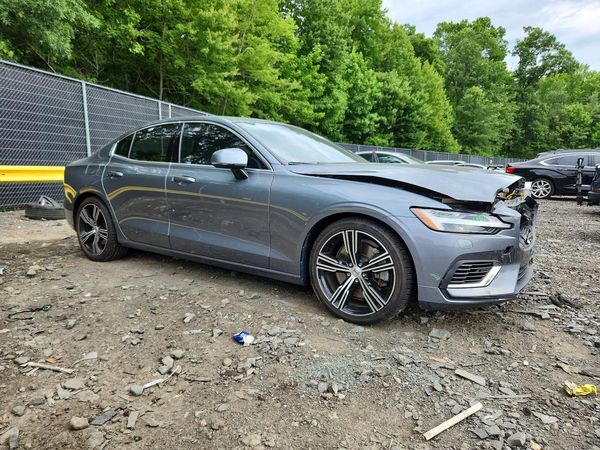 2020 VOLVO S60