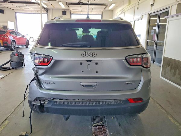 2022 JEEP COMPASS