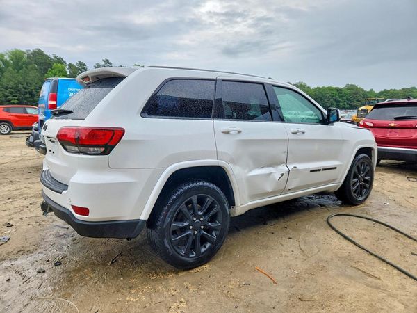 2020 JEEP GRAND CHEROKEE Laredo