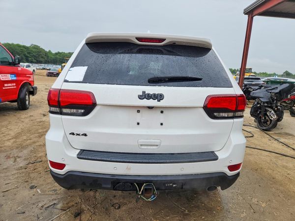 2020 JEEP GRAND CHEROKEE Laredo