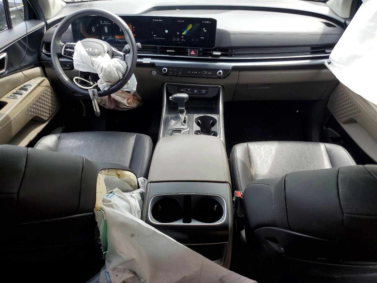 2025 KIA CARNIVAL LX, LXS