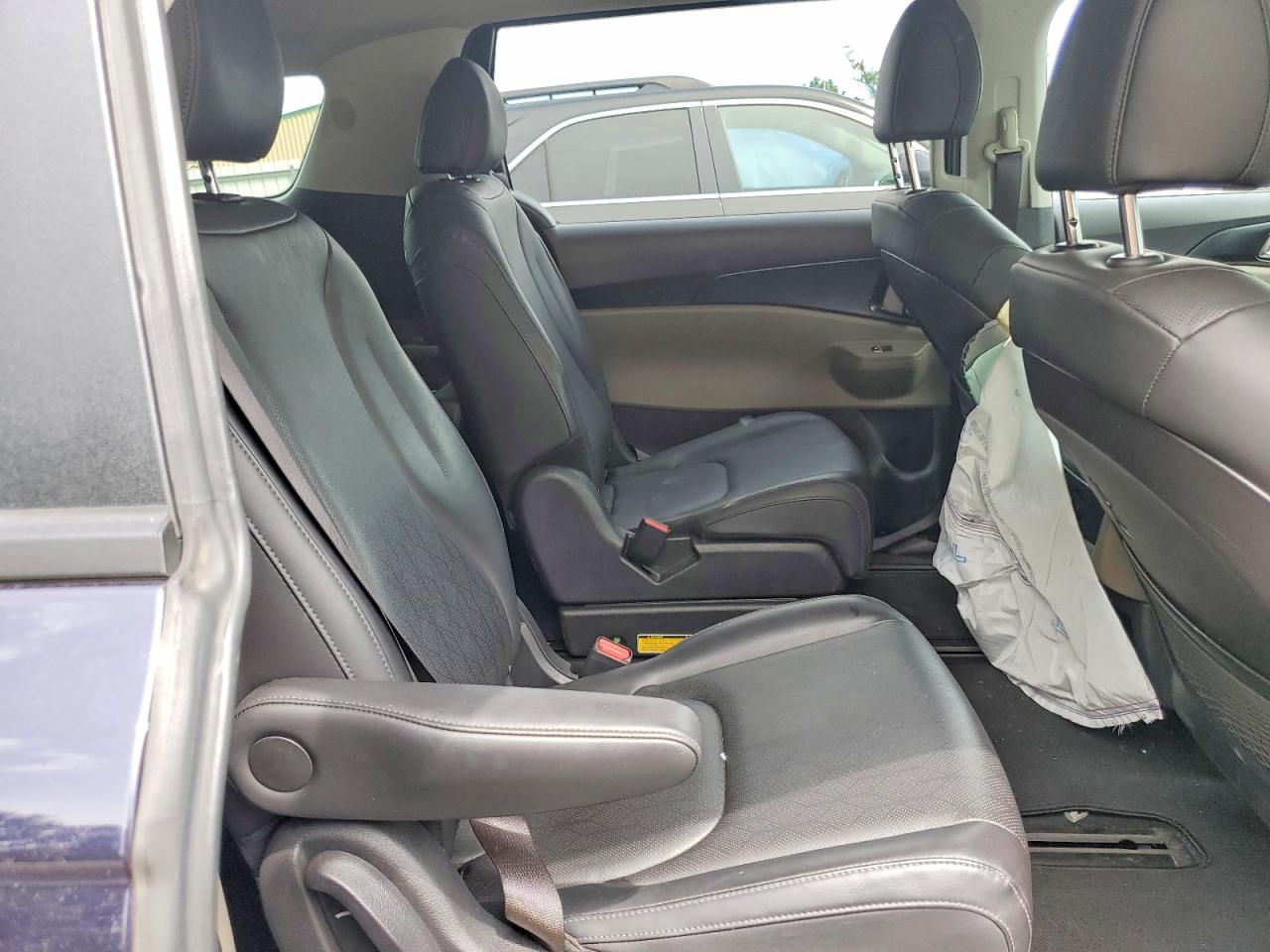 2025 KIA CARNIVAL LX, LXS