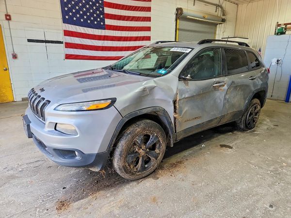 2016 JEEP CHEROKEE LATITUDE 4X4
