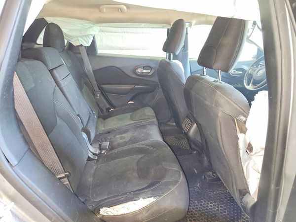 2016 JEEP CHEROKEE LATITUDE 4X4