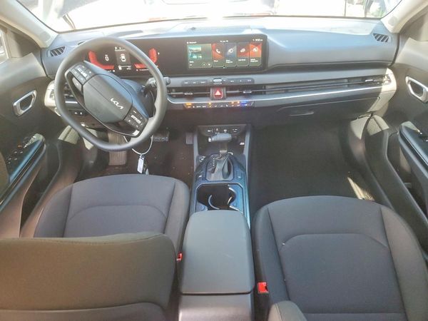 2026 KIA K4 LX, LXS