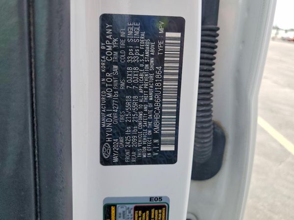 2024 HYUNDAI KONA SE