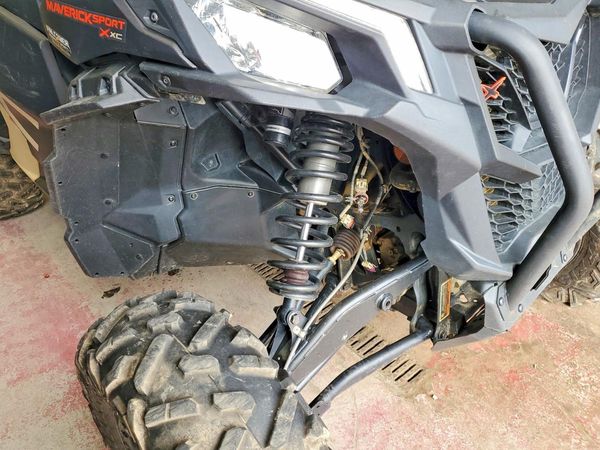 2023 CAN-AM MAVERICK SPORT
