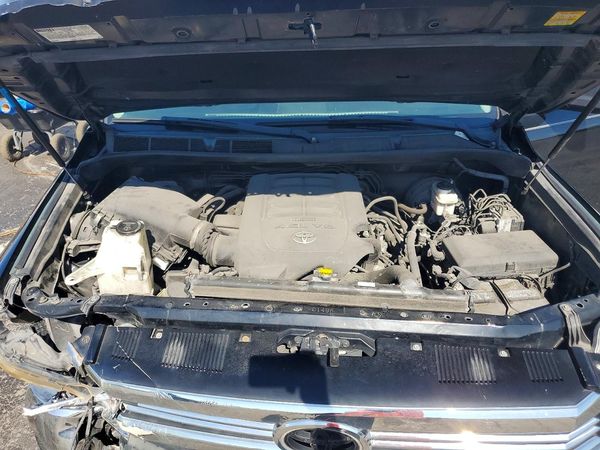 2016 TOYOTA TUNDRA SR/SR5 — Engine bay
