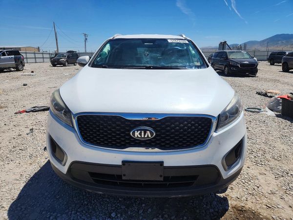 2016 KIA SORENTO L / LX