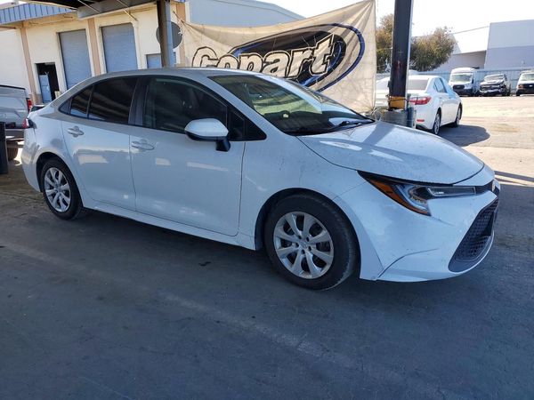 2020 TOYOTA COROLLA LE