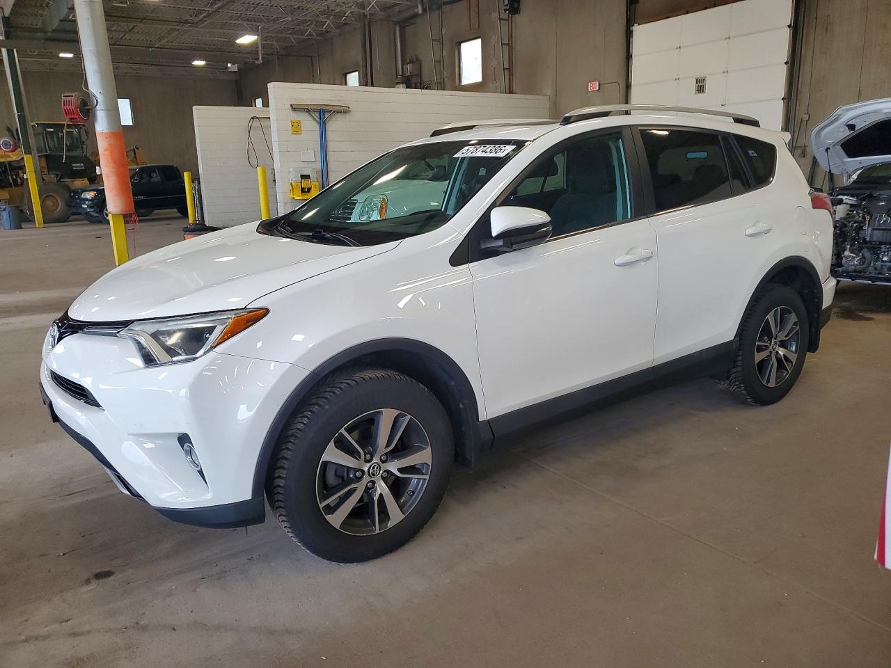 2016 TOYOTA RAV4 XLE (M Grade)